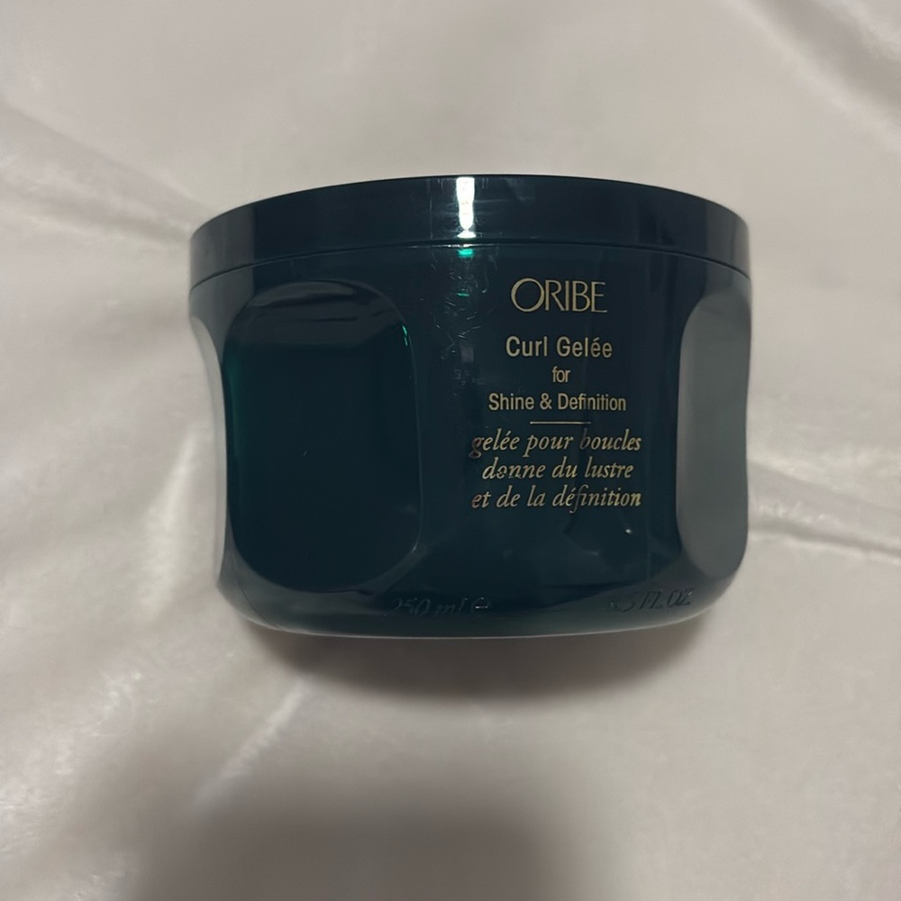 Oribe Curl Gelée for Shine and Definition